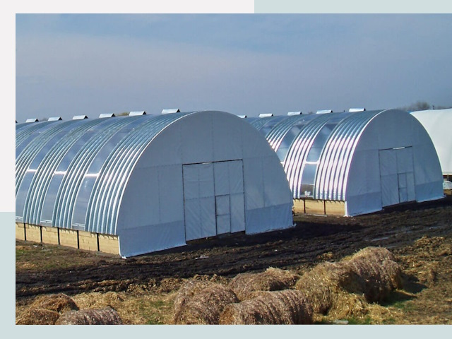 Сельскохозяйственные здания в Старом Осколе